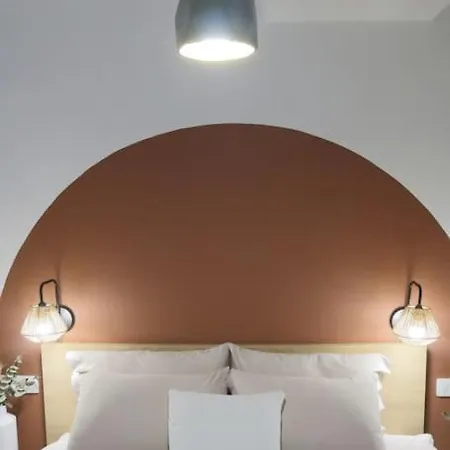 To Spitaki Sas, In Santorini! *